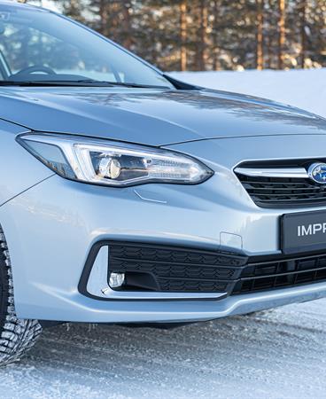 SUBARU-IMPREZA-69